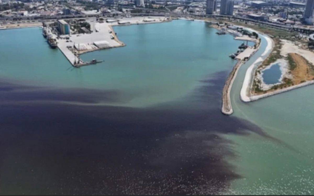 Marmara Denizi manşette, İzmir Körfezi dipnotta