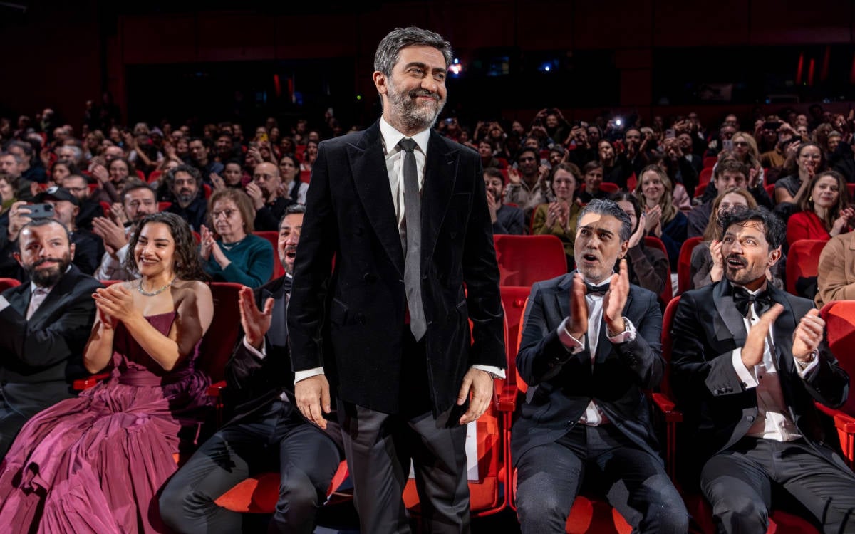 Emin Alper sinemasında tekinsizlik, kolektif hezeyan ve temel izlekler