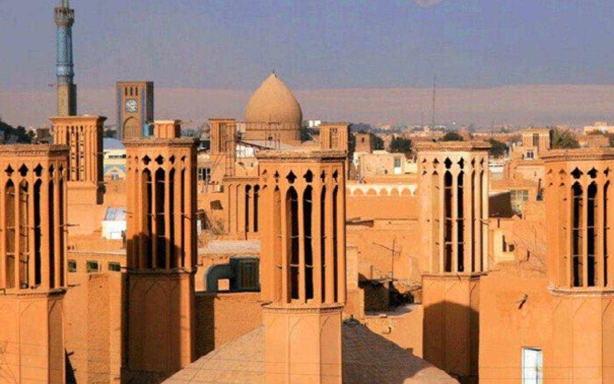 İran yolculuğu:İtiraz ve İsyan