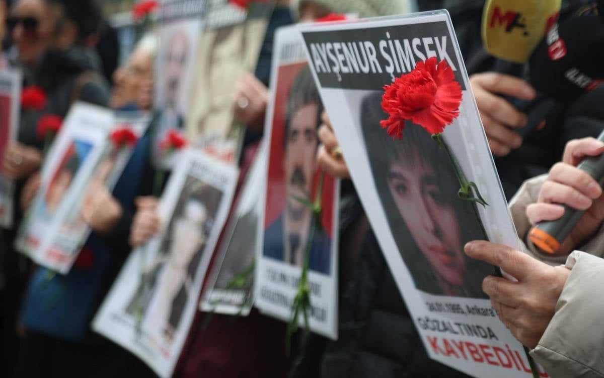 İnsan hakları savunucuları ve barış