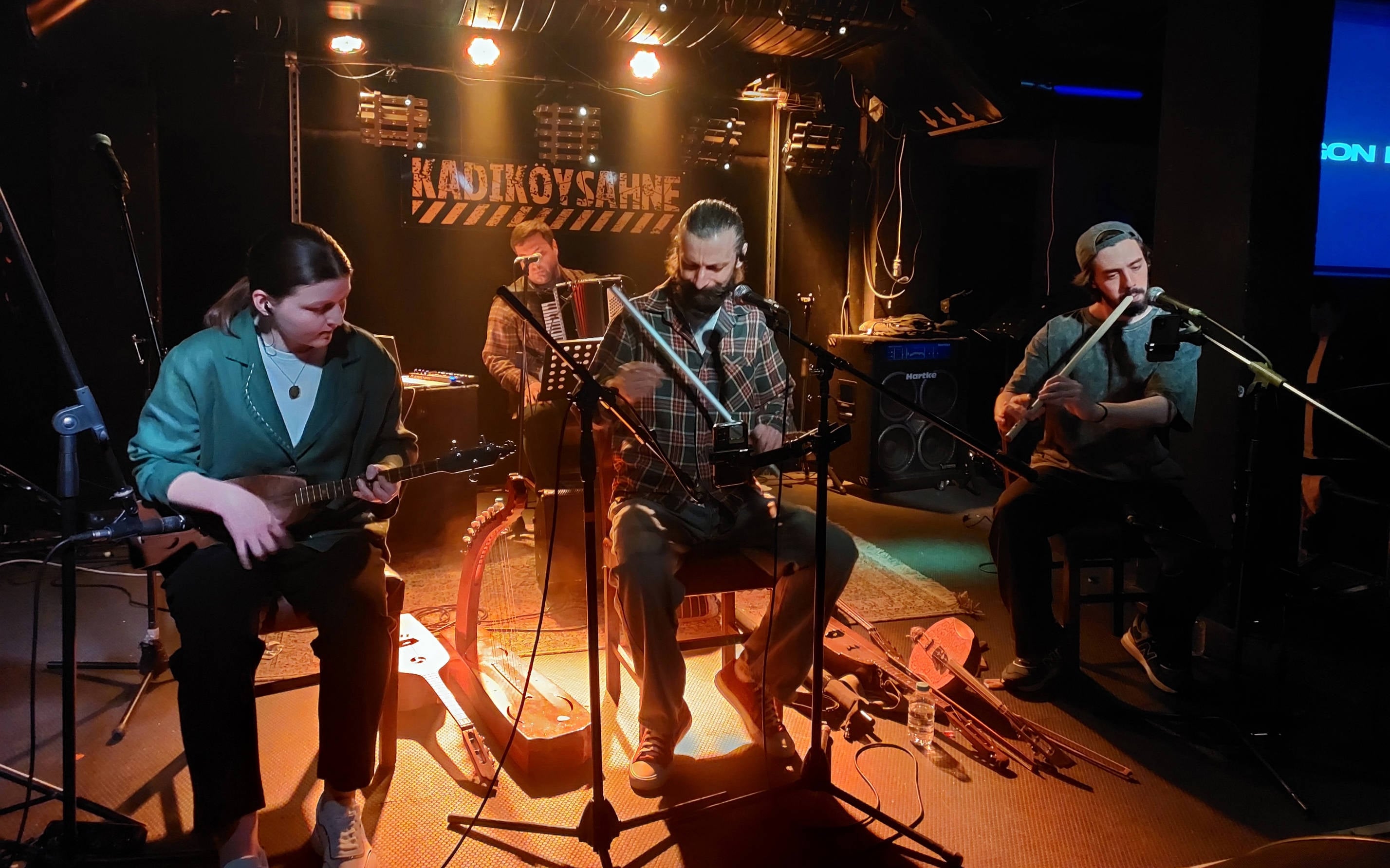 Bir konserden fazlası: Ragon Bal