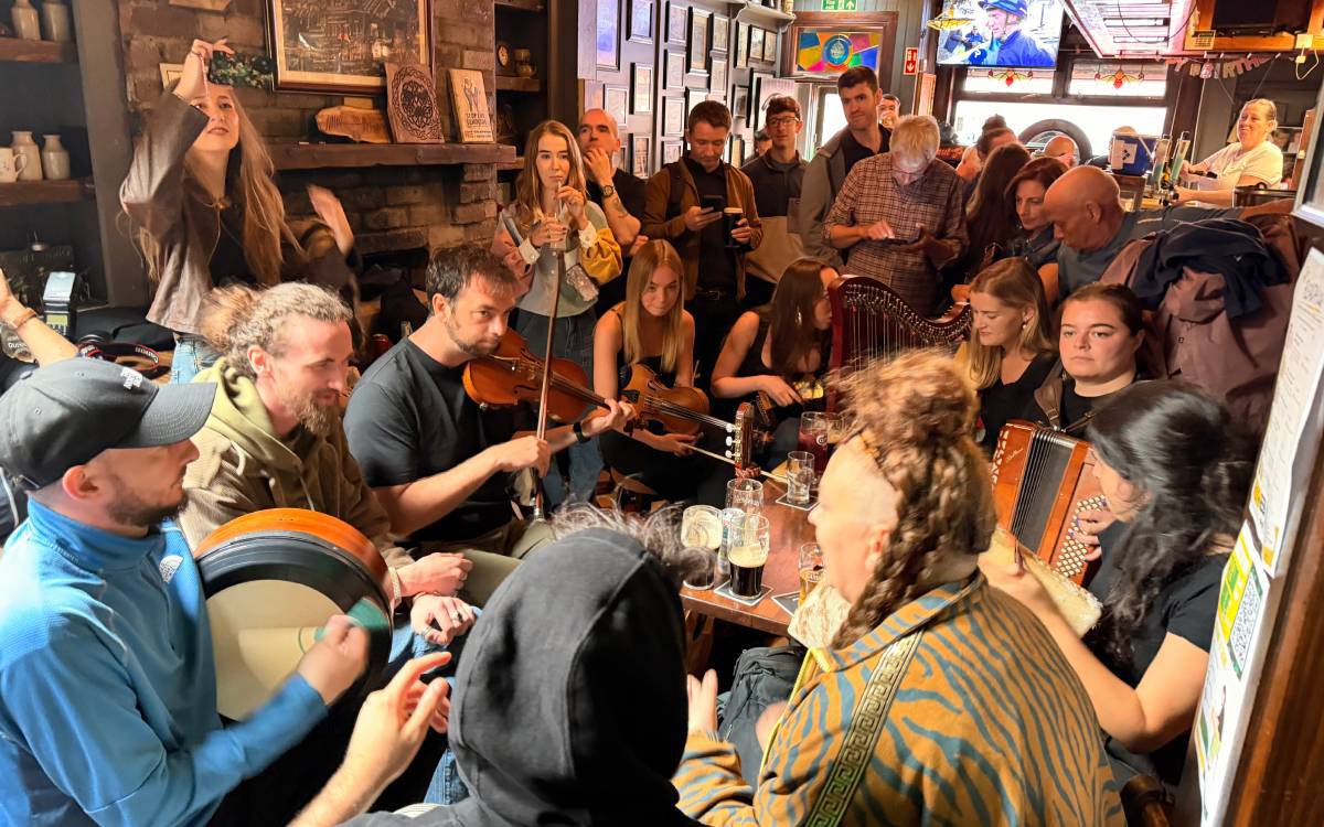 Duvar, müzik ve hafıza: Belfast’ta barışın izinde