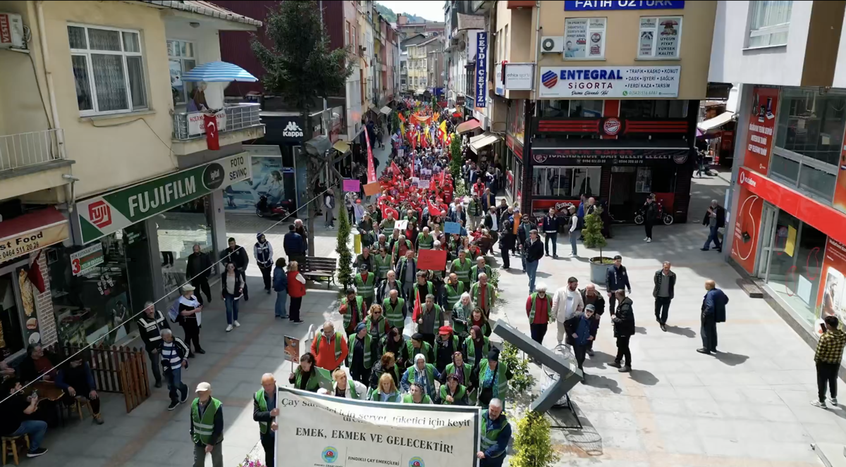 *Fındıklı'da 1 Mayıs (Görsel, Ercüment Ş. Çervatoğlu'nun paylaştığı videodan alındı)