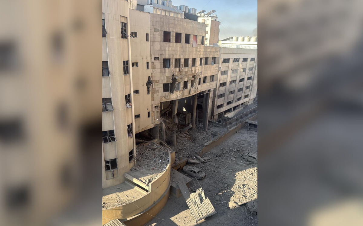 *İsrail ordusunun hava saldırısı sonrası Nur Radyosu binası. (Fotoğraf: @Ertikaznews/X)