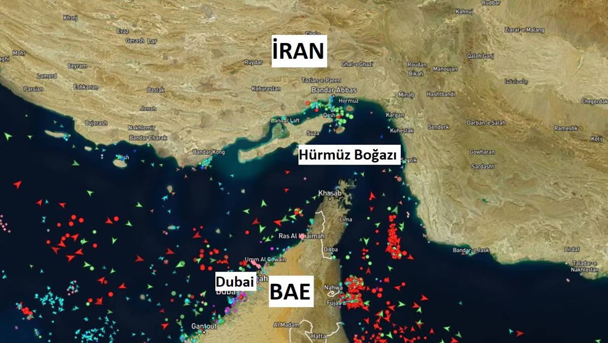 *Hürmüz Boğazı, günlük yaklaşık 20-21 milyon varil petrol sevkiyatıyla dünya petrol ticaretinin yaklaşık %20 ila %30'unun geçtiği en kritik enerji geçidi.