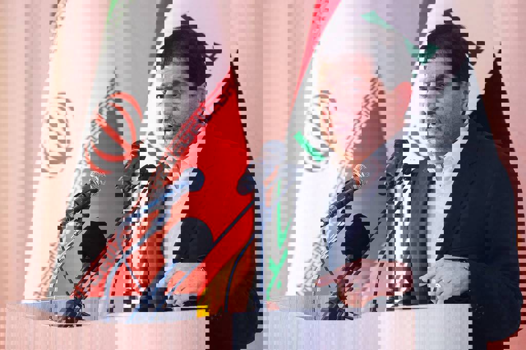 İran Düzenin Yararını Teşhis Konseyi üyesi Muhammed Muhbir. (Fotoğraf: fvpresident.ir)