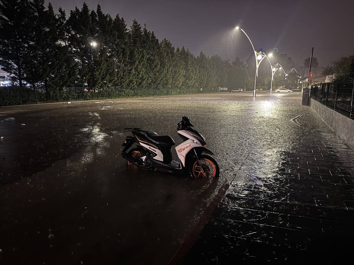 Heavy rain began in Koaceli overnight