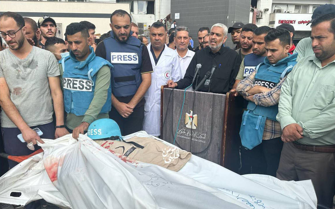 İsrail, Gazze'ye düzenlediği hava saldırısında bir gazeteciyi daha öldürdü