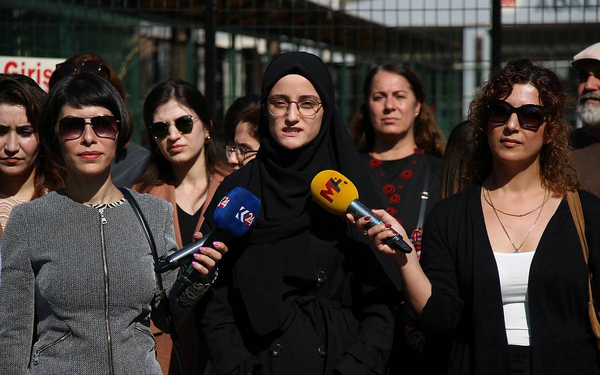 Diyarbakır'da Rojava ve Filistin için açıklama: Kadınlar savaş istemiyor
