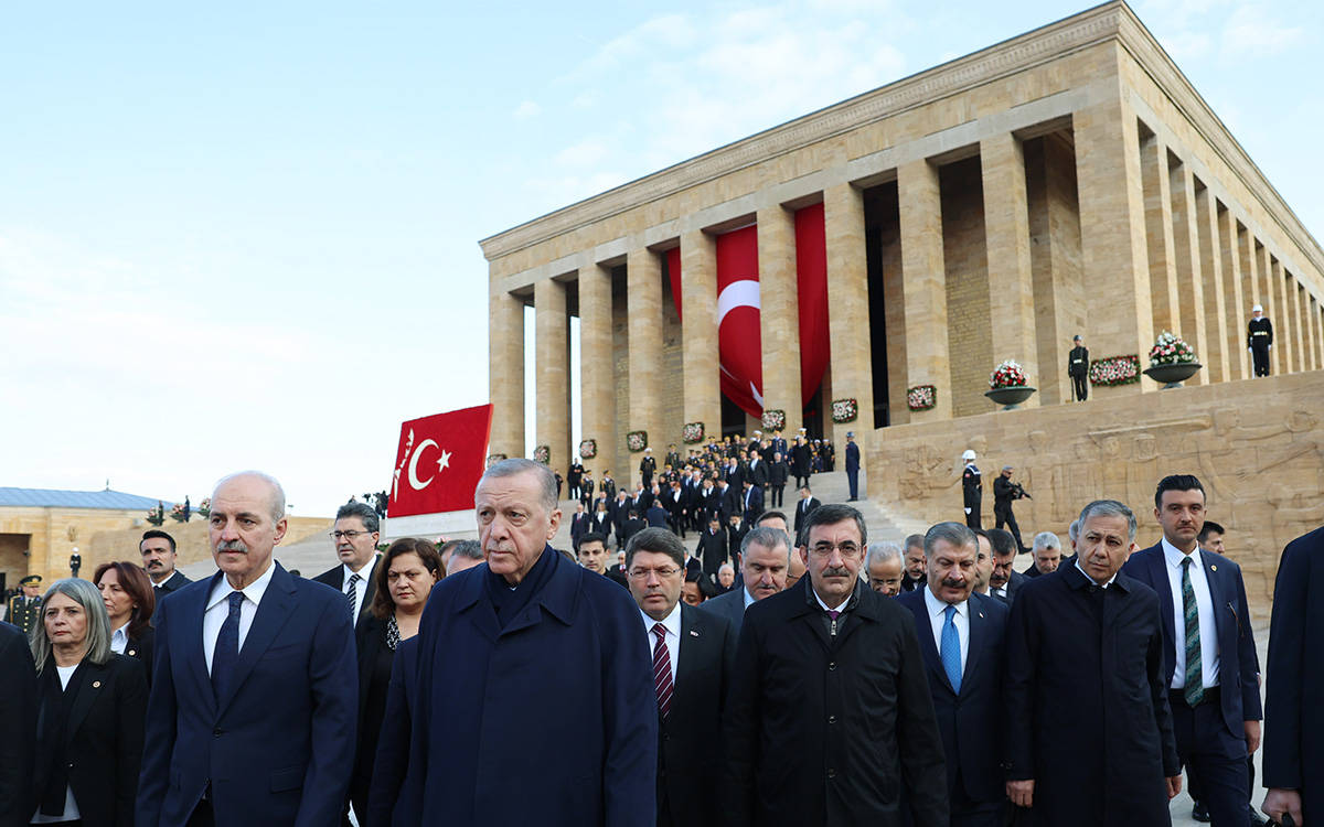 Mustafa Kemal Atatürk için Anıtkabir'de devlet töreni düzenlendi