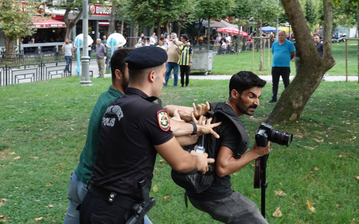 DFG: Hîna li Tirkiyeyê 53 rojnameger girtî ne