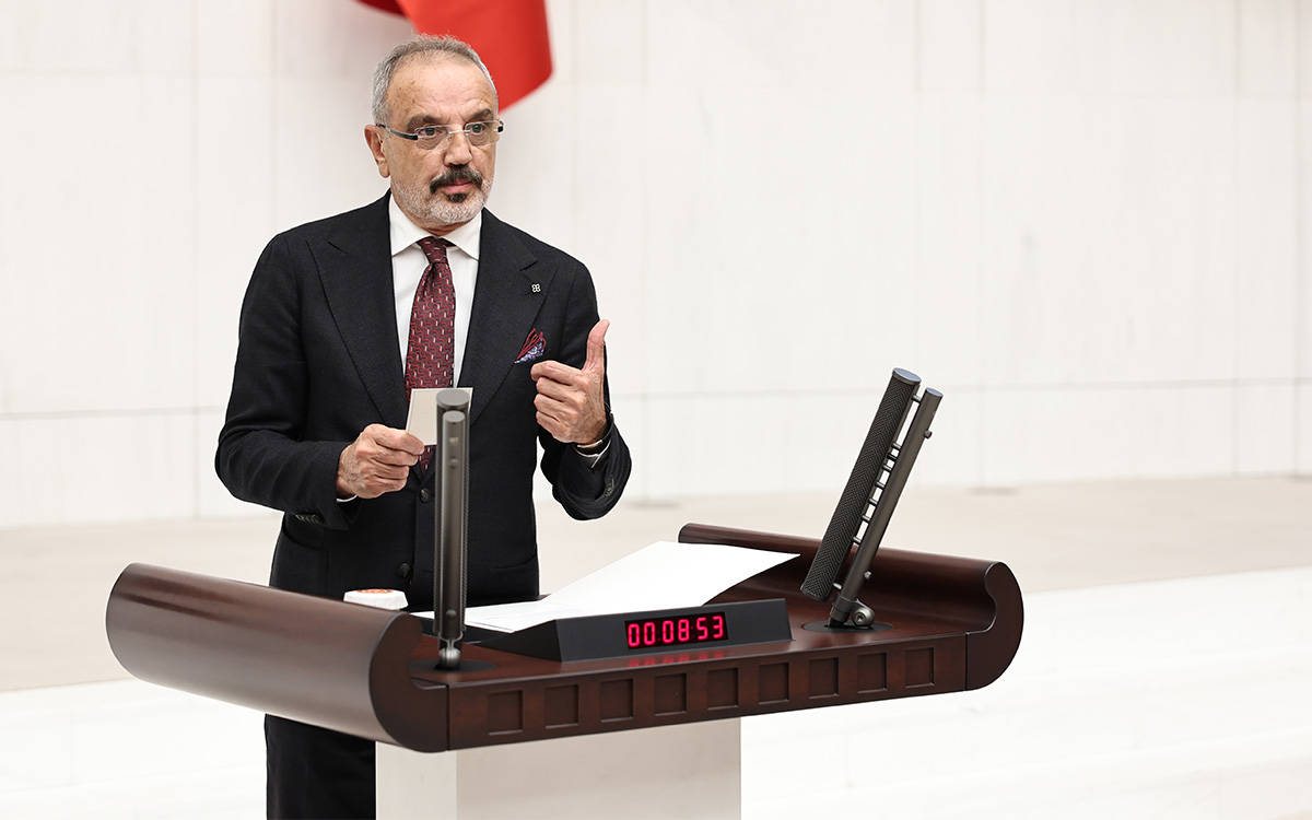 Sırrı Sakık: 'The solution lies in the Parliament; we invite political parties to take responsibility'