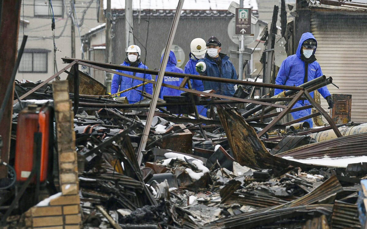 Japonya'daki  1 Ocak depreminde can kayıpları 200'ü geçti