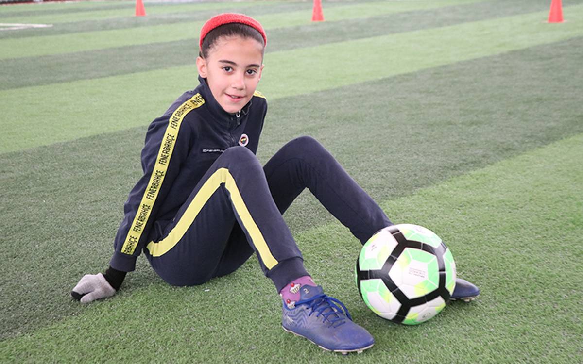 TFF'nin yıldız oyuncusu 13 yaşındaki Rojin: İleride büyük bir futbolcu olmak istiyorum