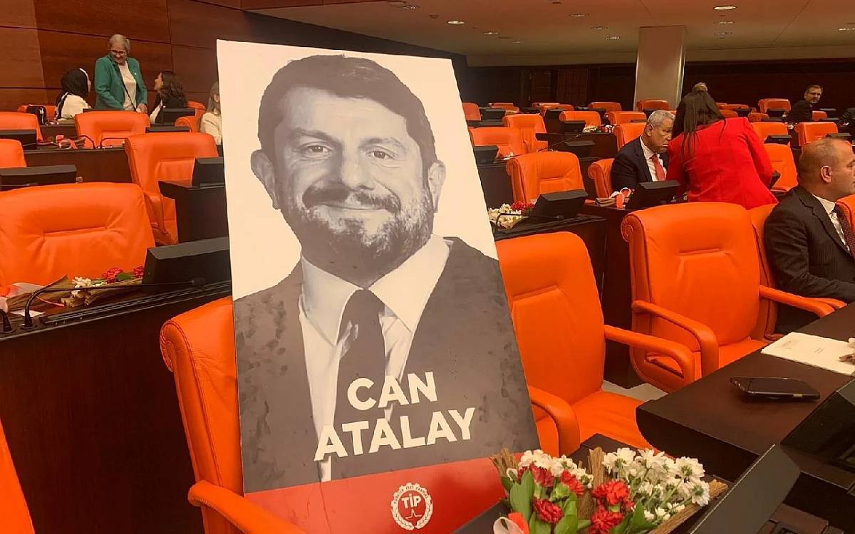 Parlamenteriya Can Atalay hat betalkirin