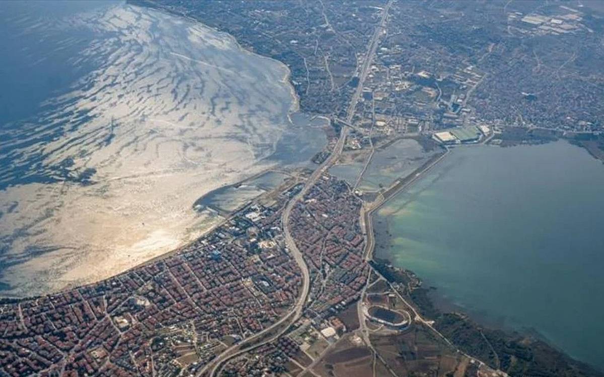 İmamoğlu duyurdu: Kanal İstanbul İmar Planı iptal edildi