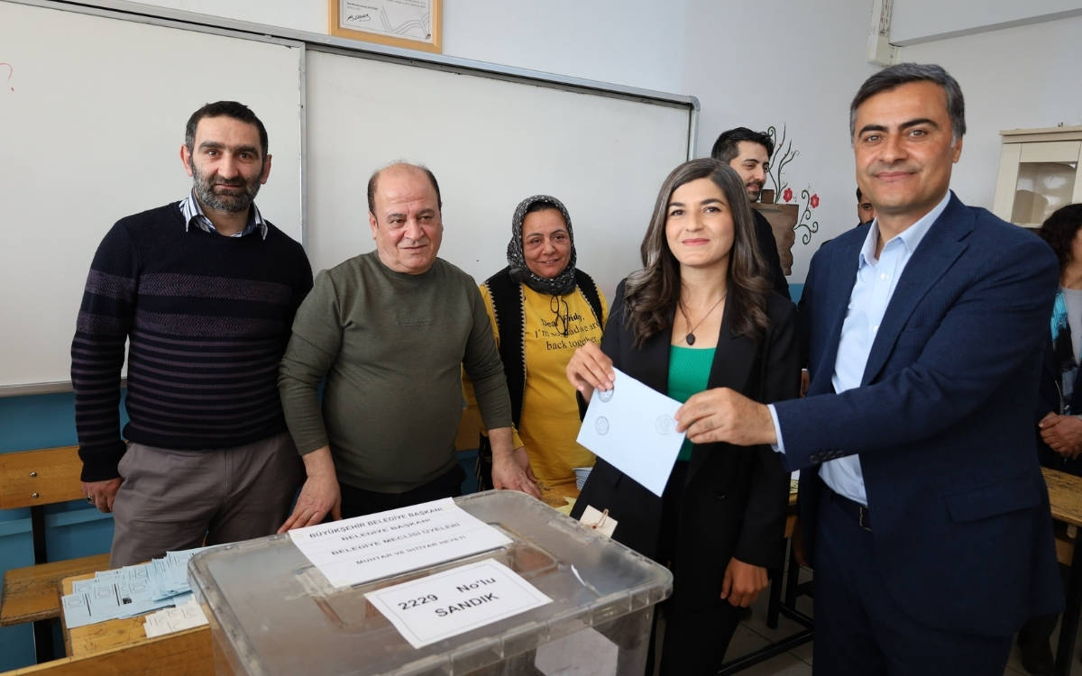 Van Büyükşehir Belediye Eş Başkanı Abdullah Zeydan’ın seçilme hakkı geri alındı