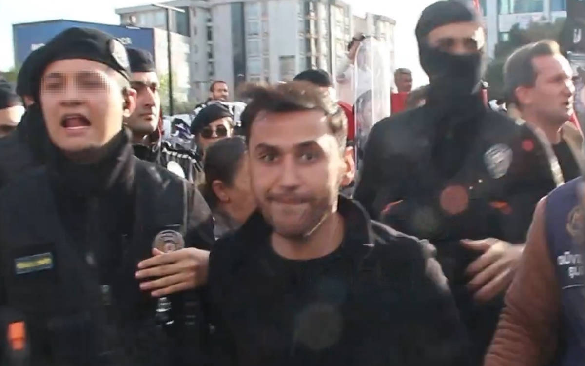 Polis, gazeteci Ferhat Sezgin’in burnunu kırdı