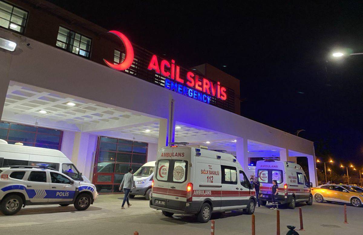 Diyarbakır'da 76 mahpus ve cezaevi personeli zehirlenme şüphesiyle hastanede