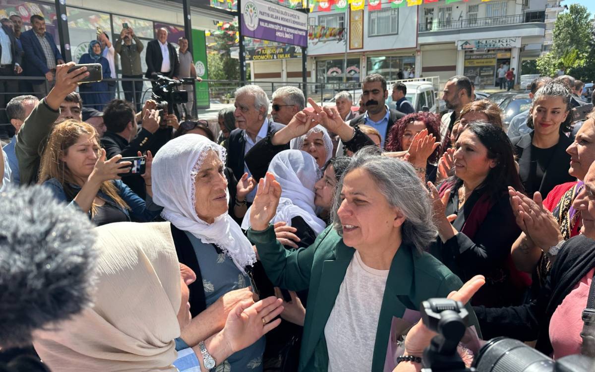 Kobanî case: Kurdish politician Gültan Kışanak reunites with supporters after 8 years in prison