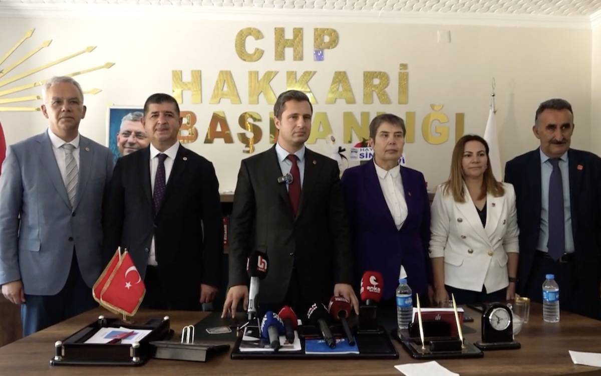 "Kayyımlar AKP'nin belediyelere çökme projesi"