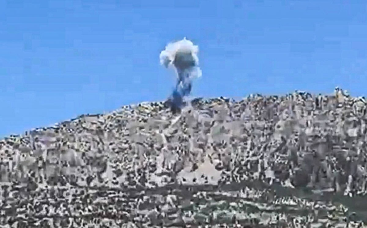 Hava Kuvvetleri'ne bağlı savaş uçakları Süleymaniye kırsalını bombaladı