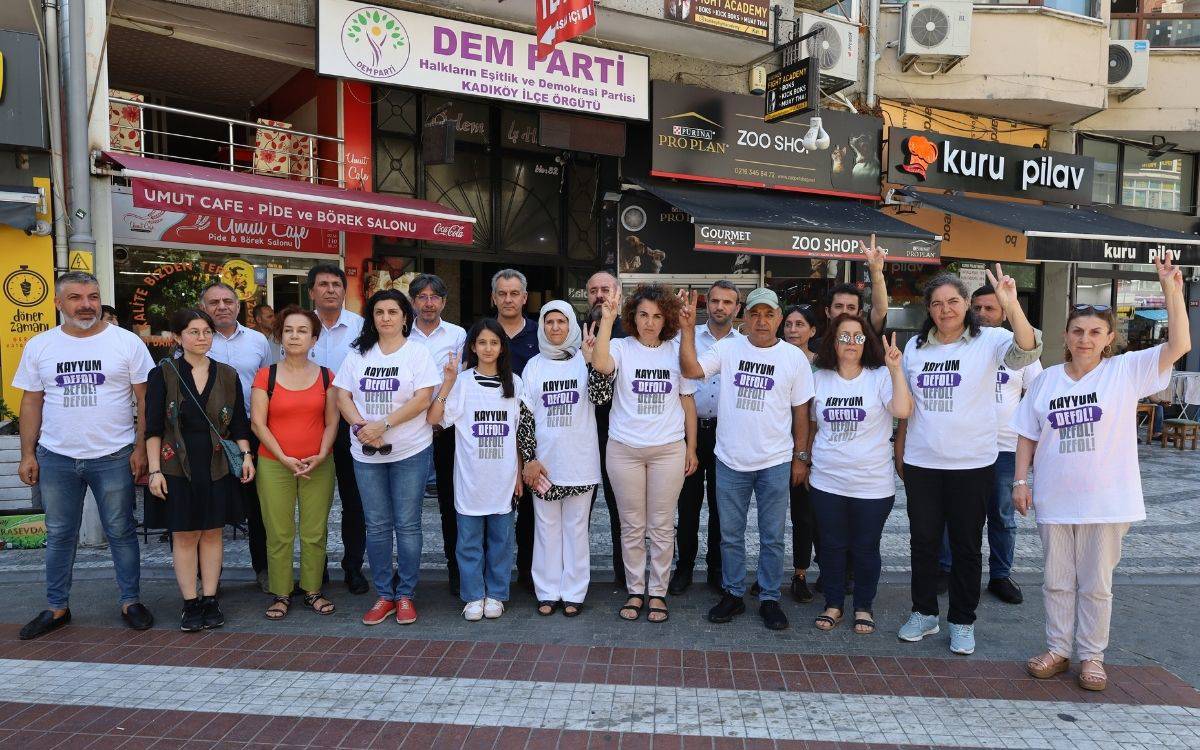 DEM Parti kayyıma karşı İstanbul ve İzmir’den Hakkari’ye yürüyüş başlattı