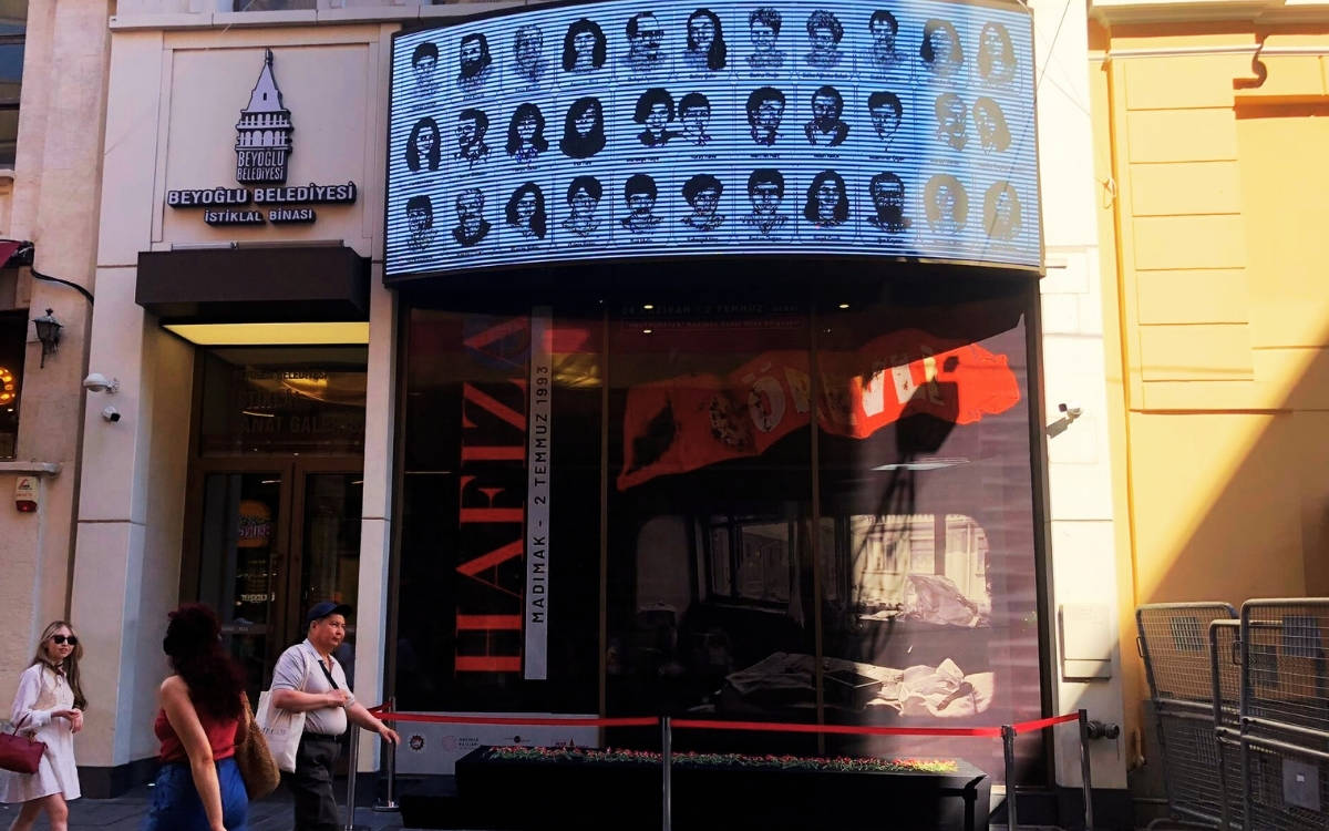 Beyoğlu Belediyesi’nden ‘Sivas Katliamı’ sergisi: Hafıza