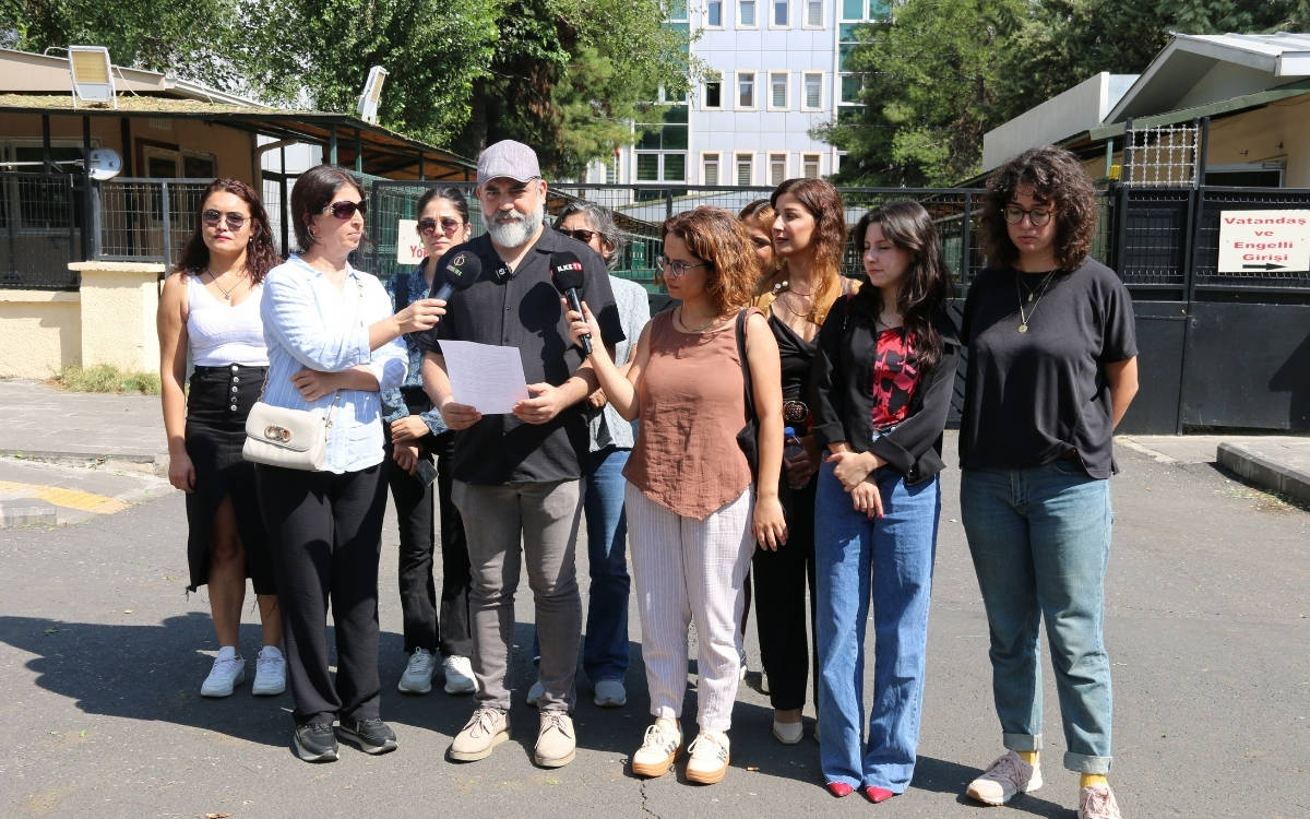 Öldürülen trans kadın Sudenaz U. için Diyarbakır’da açıklama