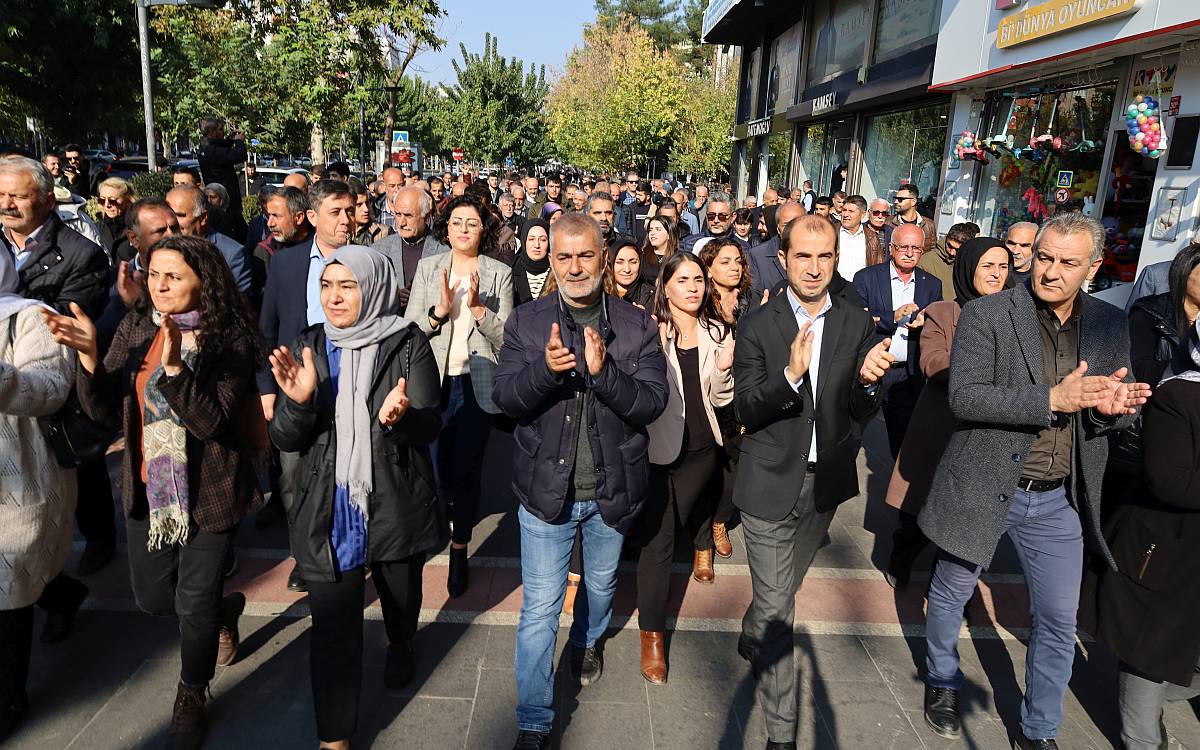 Batman'da protestolar 10. gününde: 17 Kasım mitingine çağrı