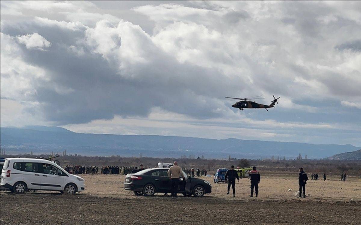 Isparta'da askeri helikopter düştü: 6 asker yaşamını yitirdi