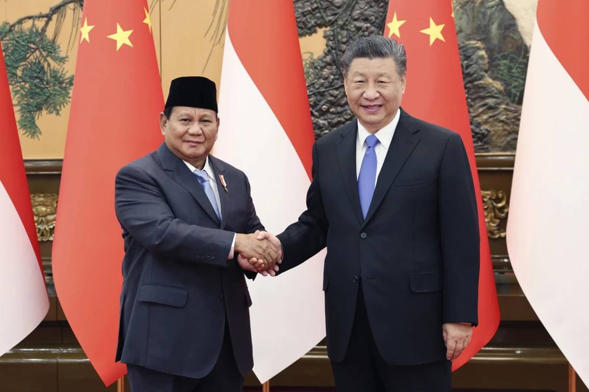 Çin Devlet Başkanı Xi Jinping ile Endonezya Başkanı Prabowo Subianto / @BRICSinfo