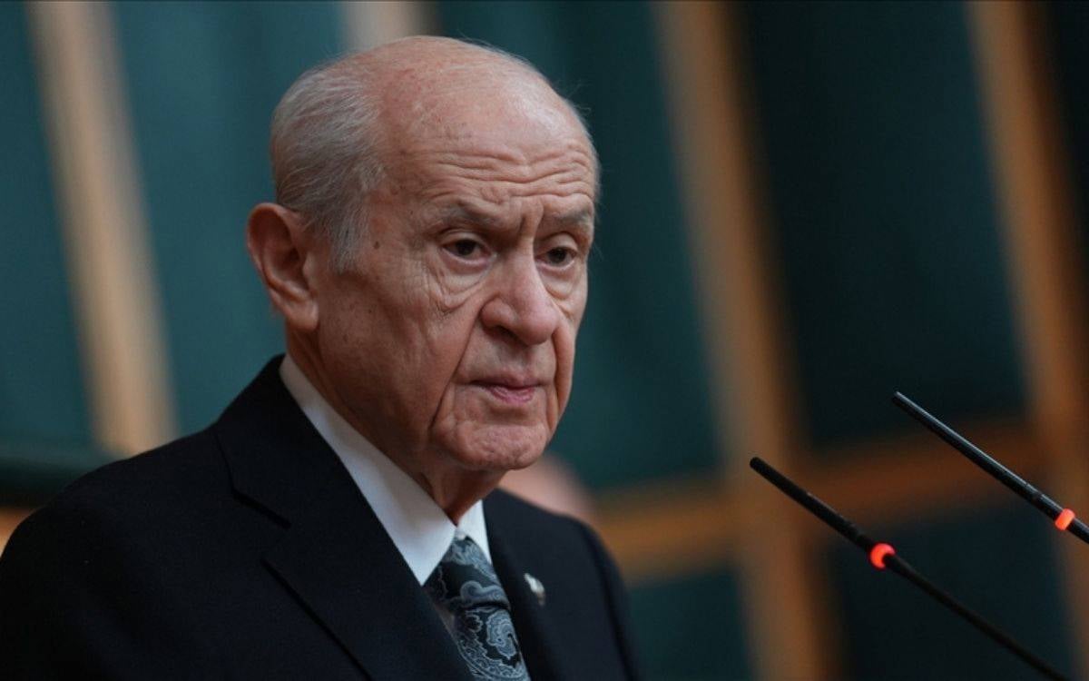 /haber/mhp-s-bahceli-calls-for-patience-amid-imamoglu-crackdown-305579