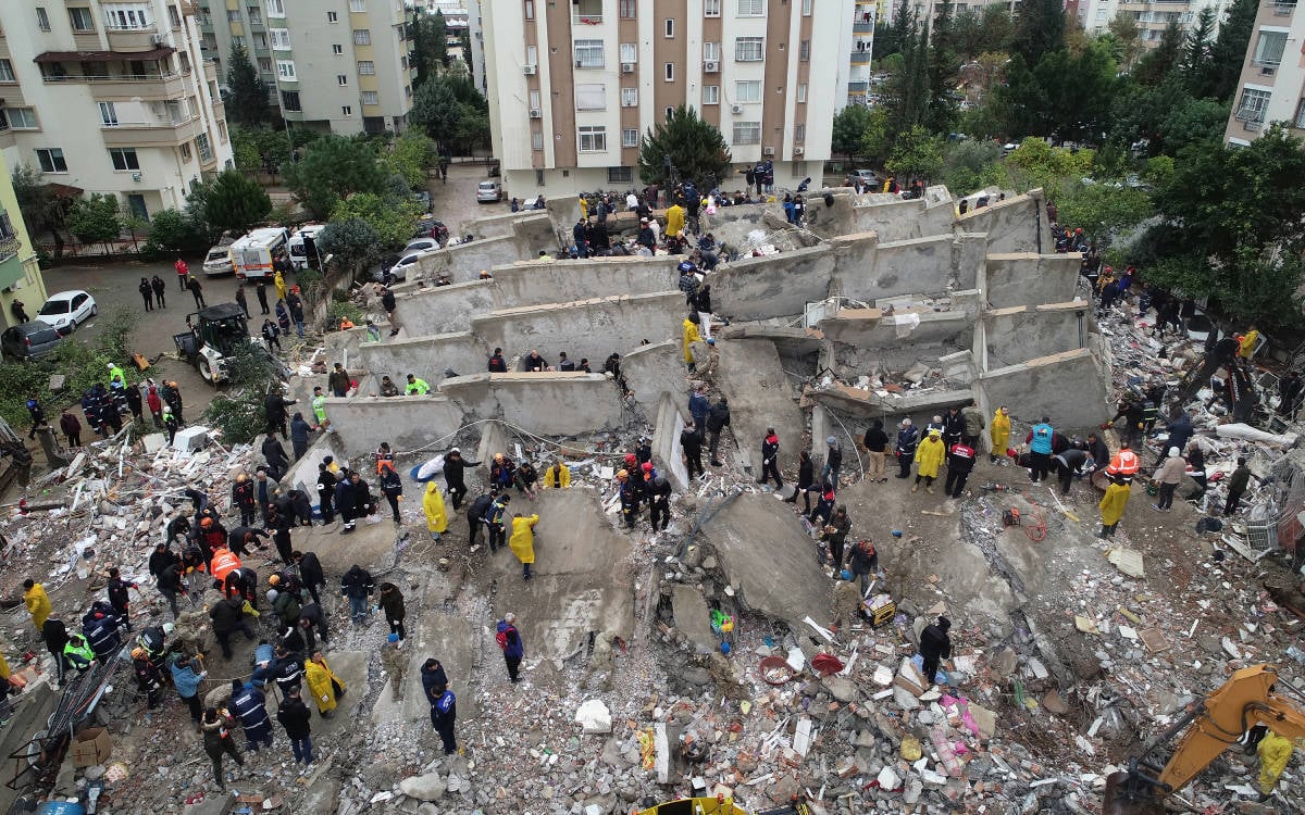 2023 earthquakes left behind destruction and grievence in Adana