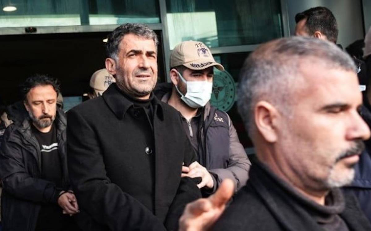 /haber/ten-arrested-in-probe-targeting-chp-dem-cooperation-in-istanbul-304546