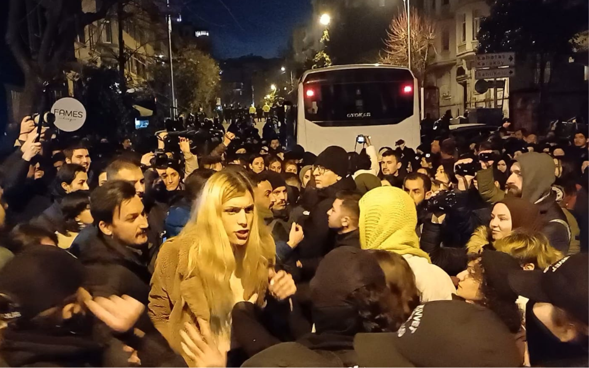 Over 100 women, LGBTI+ activists briefly detained after İstanbul Women’s Day march