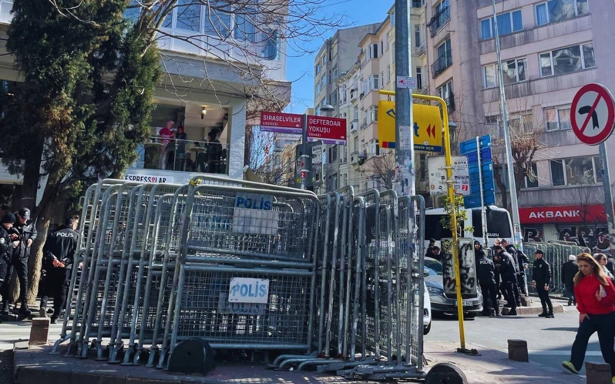 İstanbul Valiliği'nden Taksim’e ulaşım engeli