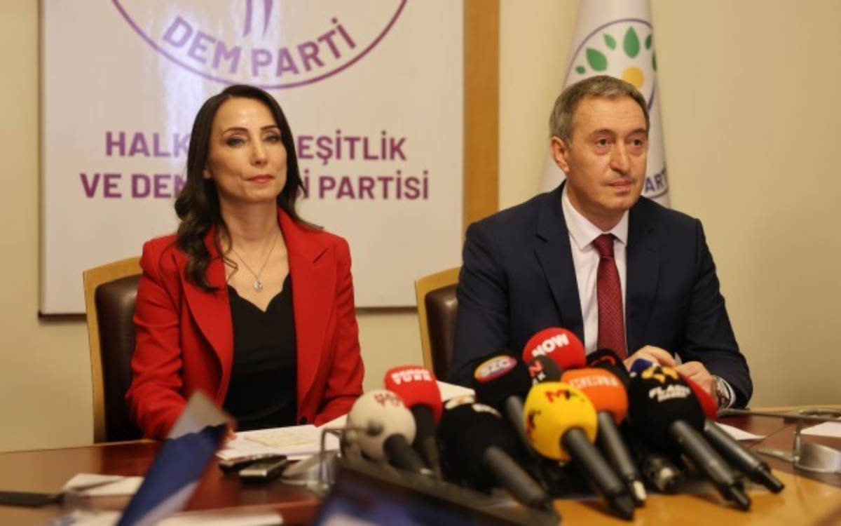 DEM Partiyê bertek nîşanî desteserkirina Ekrem Îmamoglû dan