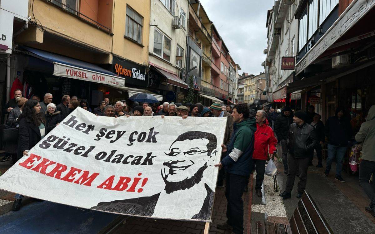 İl il İmamoğlu’na destek eylemleri: "Her yer İstanbul her yer direniş"