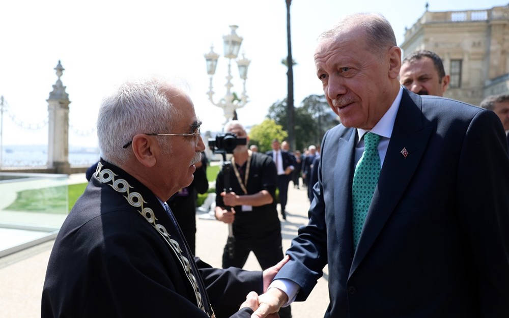 AYM Başkanı: “Adalet terazisi hak ve haklıyı gözeterek kullanılmalı”