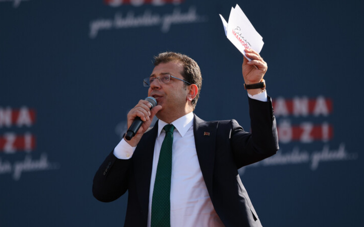 İmamoğlu'ndan 200'den fazla kişi ve kurum hakkında suç duyurusu