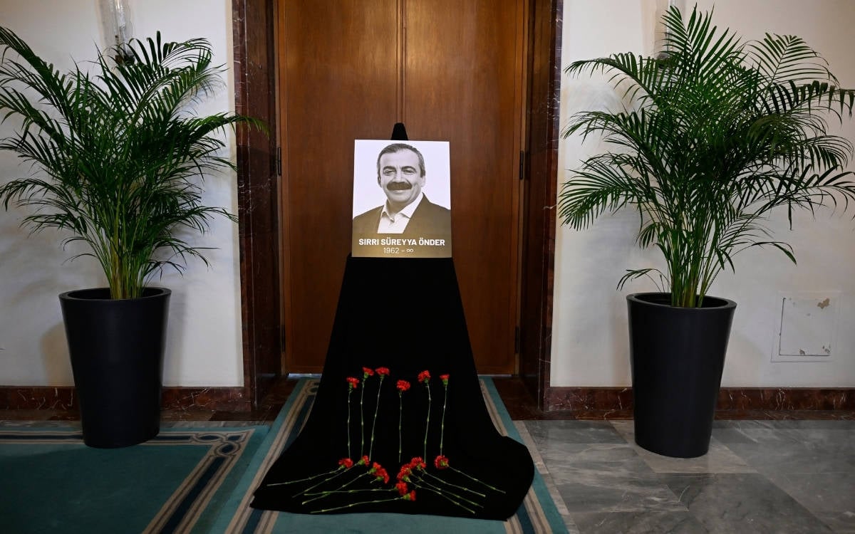 Sırrı Süreyya Önder için TBMM’de taziye
