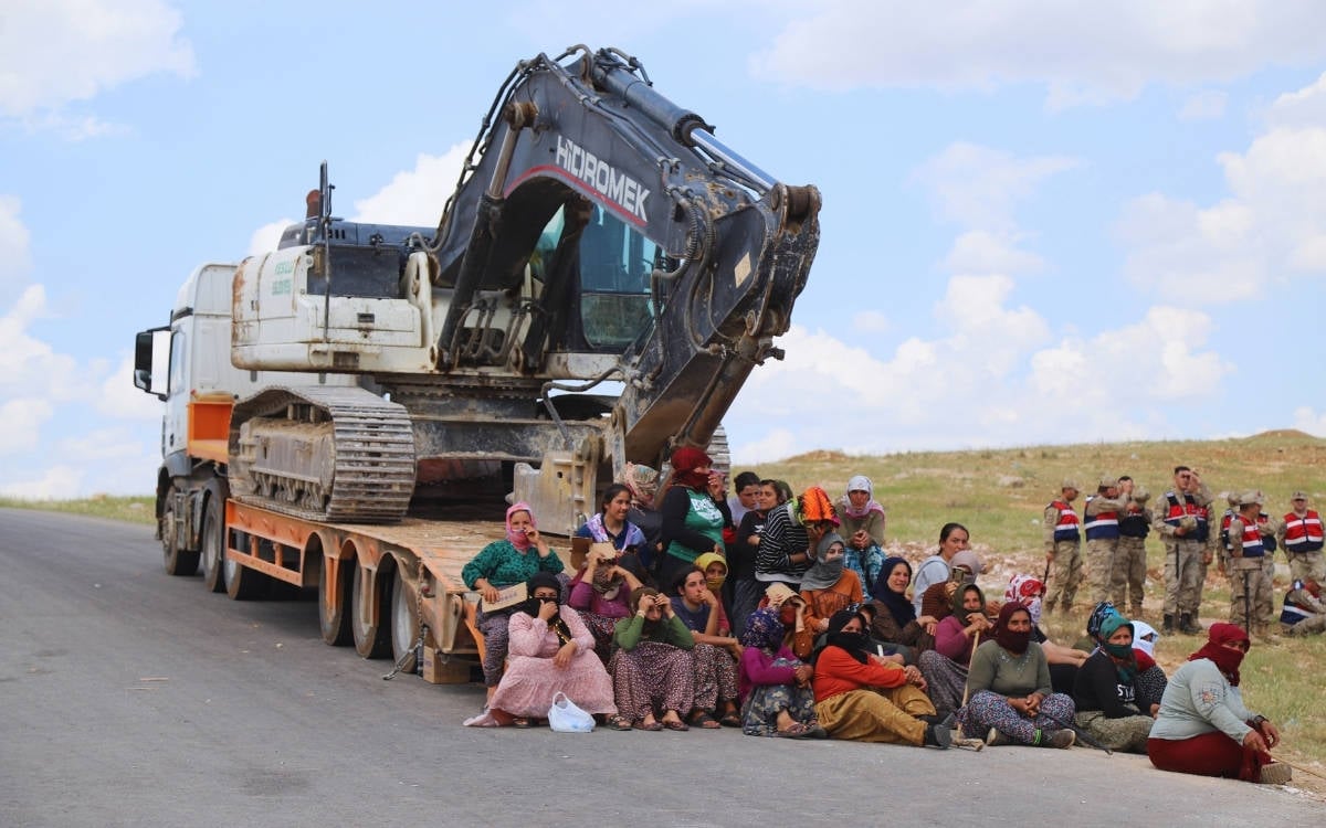 Mardin villagers resist solar power plant construction