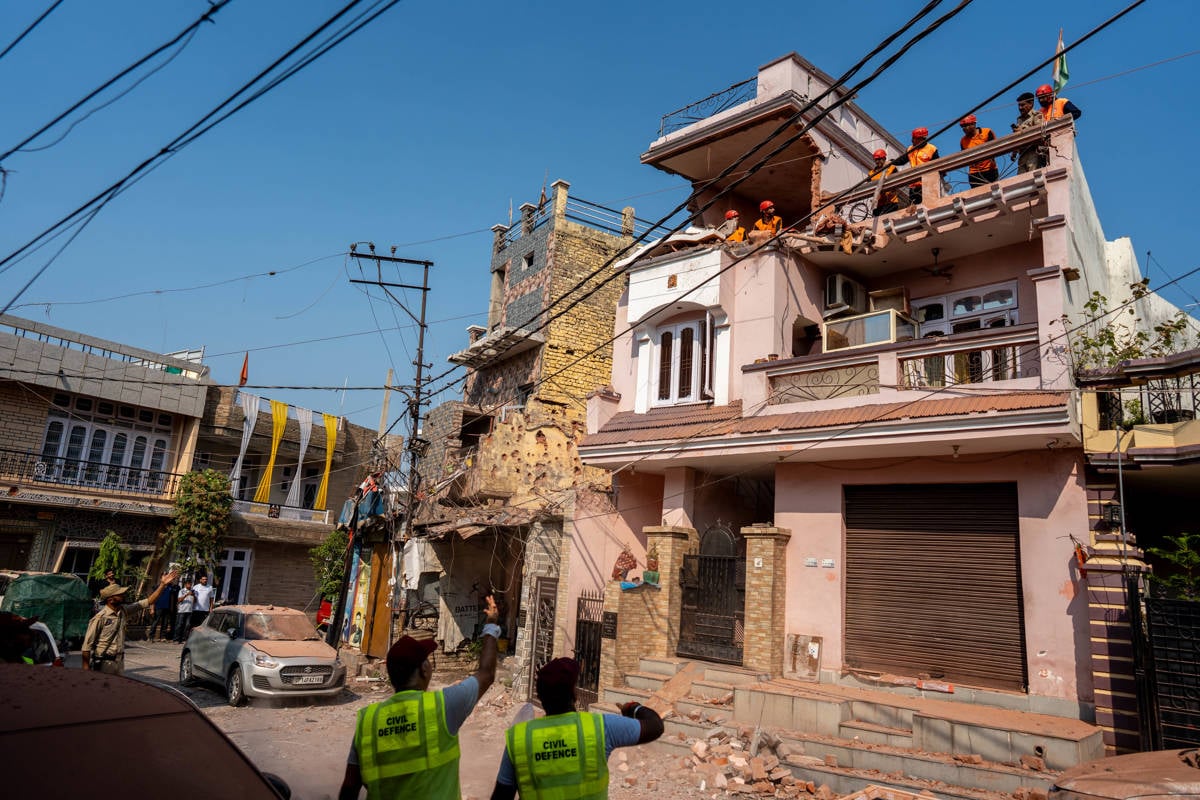 Hindistan ve Pakistan'dan karşılıklı saldırılar