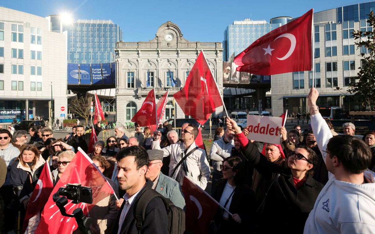 HRW'den AB'ye 'Türkiye' çağrısı: Muhalefete yönelik baskılara daha sert tepki verilmeli