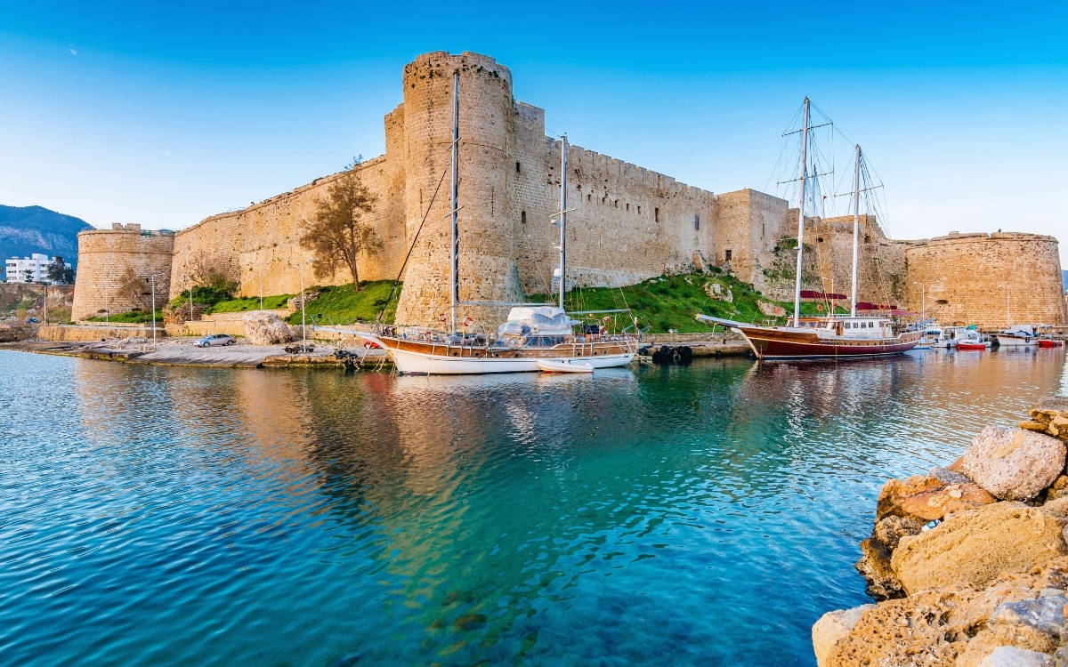 Kuzey Kıbrıs, Türkiye Cumhuriyeti vatandaşlarının konut alma hakkını artırdı