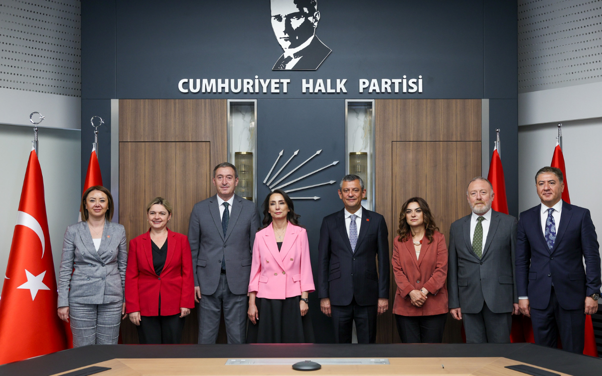 DEM Parti-CHP görüşmesi sonra erdi