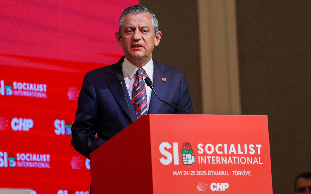 Özgür Özel: Diktatörlerin dayattığı vasata teslim olmayın