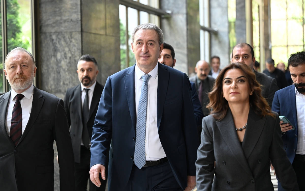 Bakırhan: Sürecin layıkıyla devam edebilmesi için güven tesisi gerekiyor