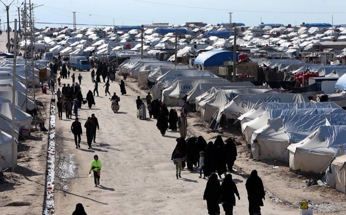 Suriye El-Hol kampındaki IŞİD bağlantılı yurttaşlarını geri alıyor